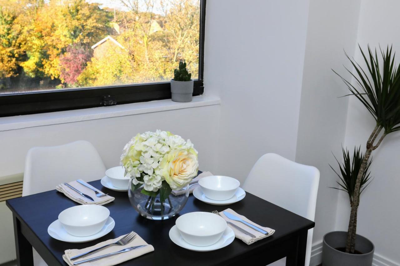 Aisiki Living At Upton Rd, Multiple 1, 2, Or 3 Bedroom Apartments, King Or Twin Beds With Free Wi-Fi & Parking Watford  Luaran gambar