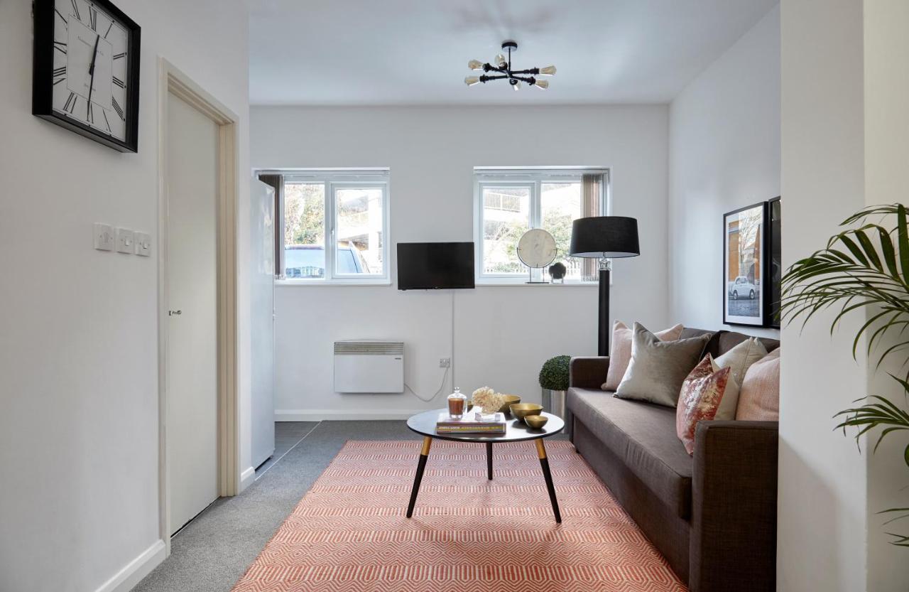 Aisiki Living At Upton Rd, Multiple 1, 2, Or 3 Bedroom Apartments, King Or Twin Beds With Free Wi-Fi & Parking Watford  Luaran gambar